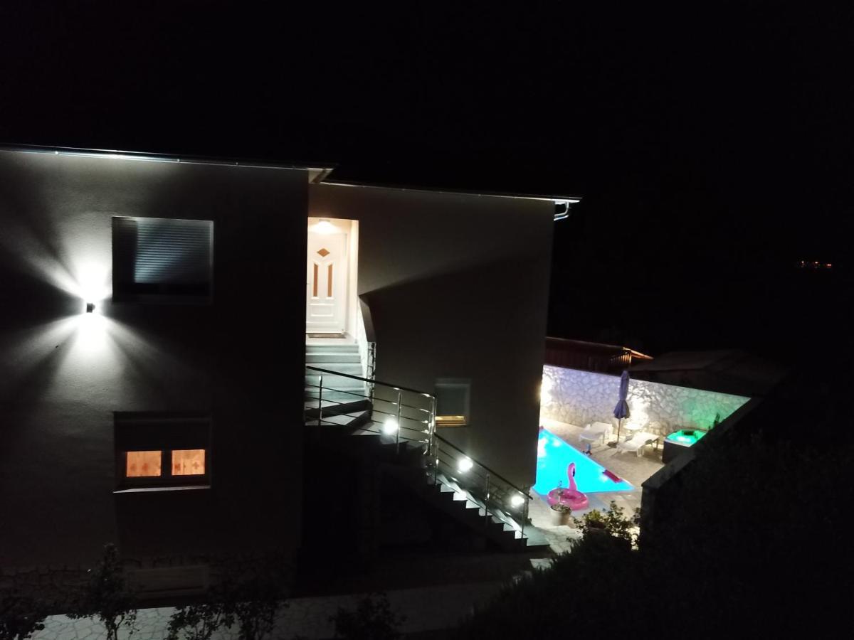 Apartments Adriana Bilice Exterior photo