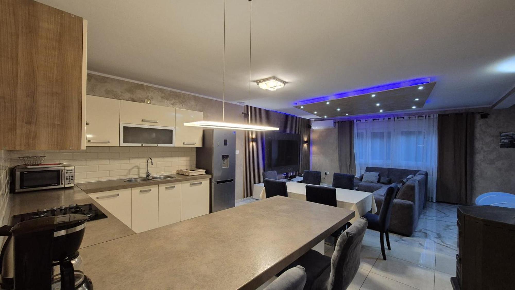 Apartments Adriana Bilice Exterior photo
