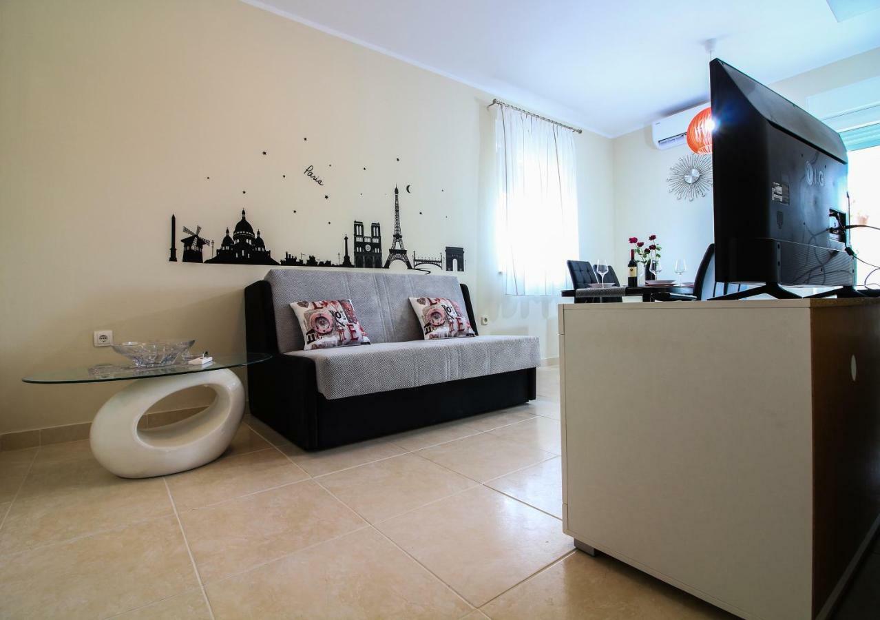 Apartments Adriana Bilice Exterior photo